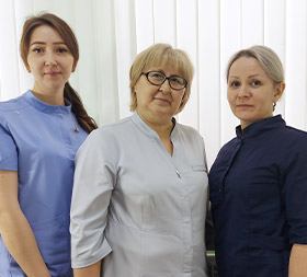 Валиуллина Земфира Маратовна (м/с  1-й категории), Габдрахманова Нурфия Талиповна (м/с высшей категории), Кузнецова Алия Фанисовна (медицинская сестра) -- Медперсонал доврачебного кабинета